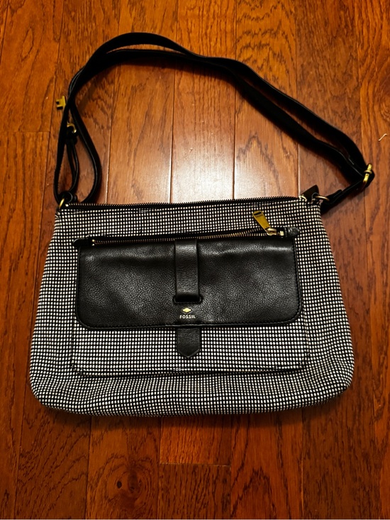 Fossil Handbags - Fossil Black & White Houndstooth Tweed Crossbody with Front Leather Pocket